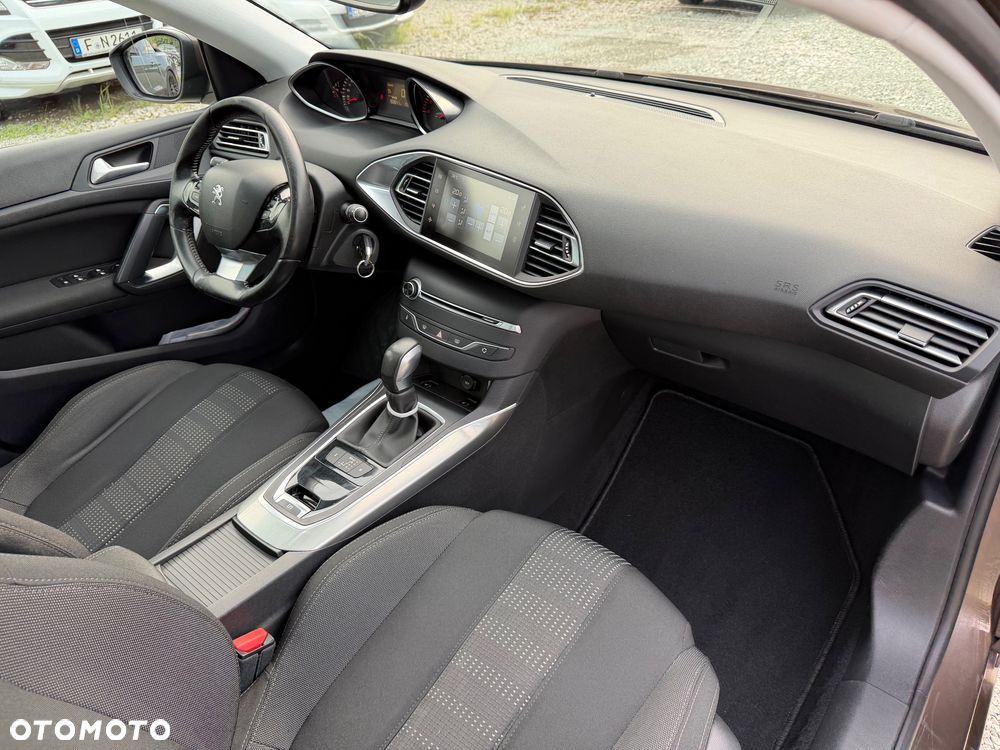 Peugeot 308 BlueHDi 150 EAT6 Stop & Start Business-Line - 40