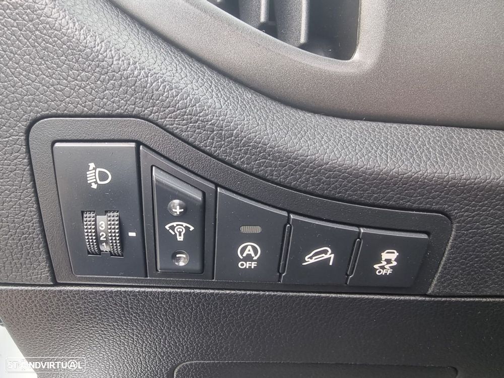 Kia Sportage 1.7 CRDI ISG LX - 26