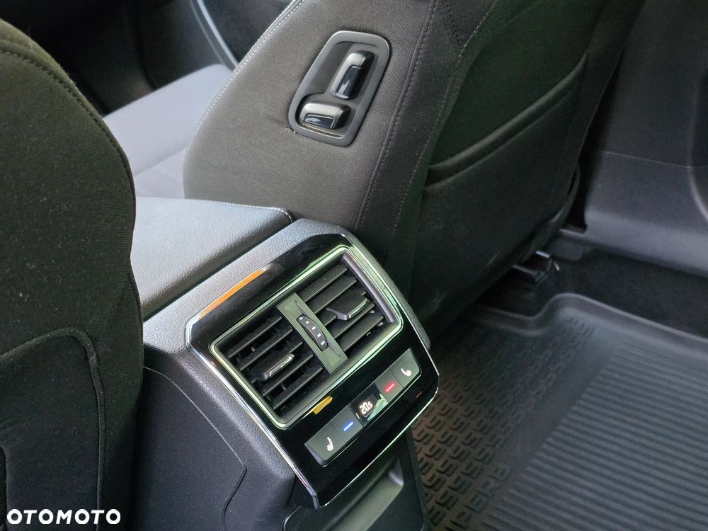 Skoda Superb 2.0 TDI SCR 4x4 Style DSG - 29