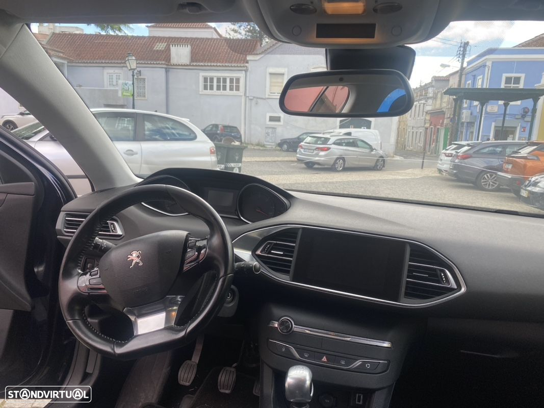 Peugeot 308 SW 1.5 BlueHDi Style - 22