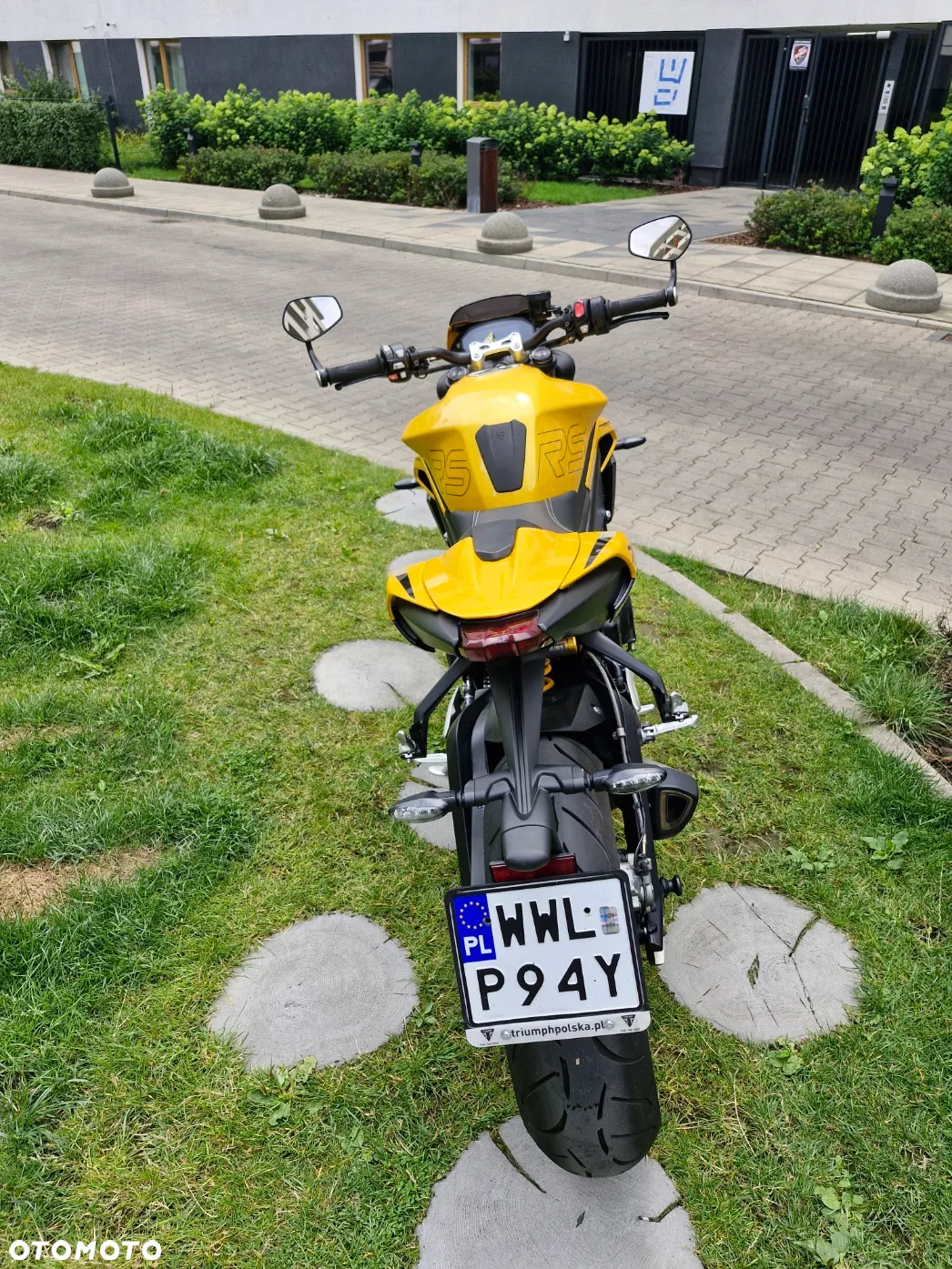 Triumph Street Triple - 7
