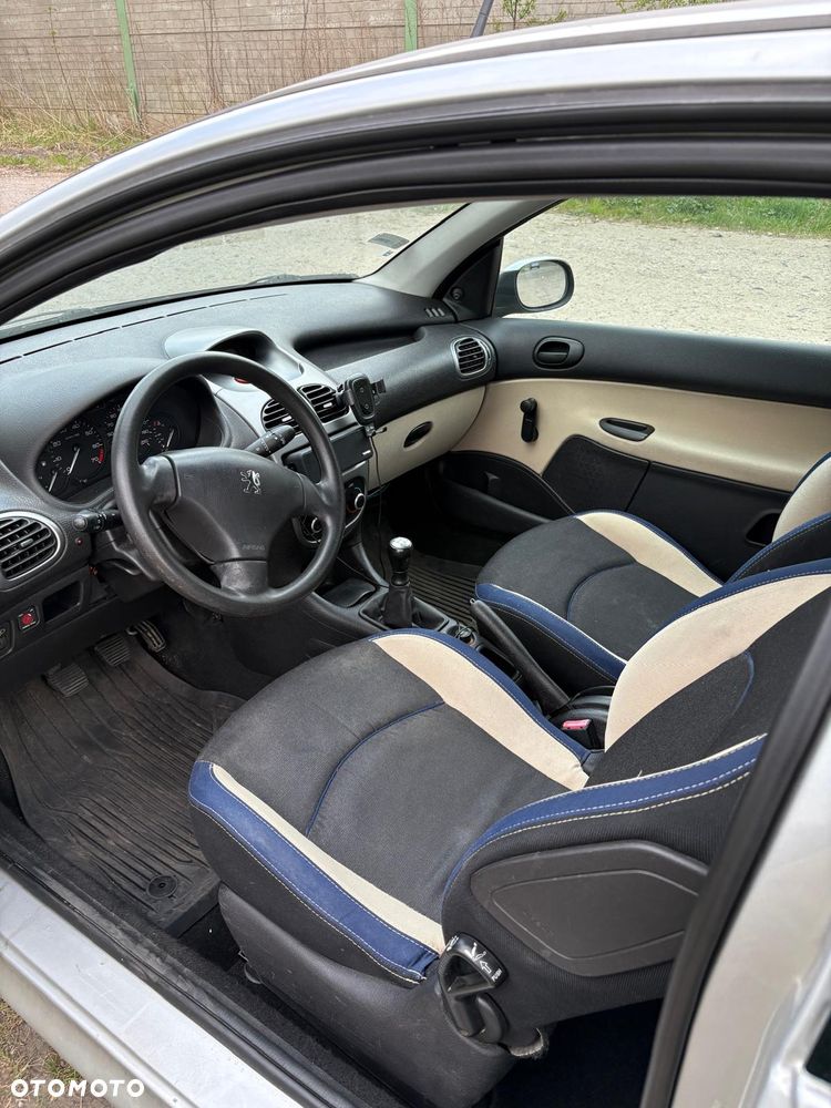 Peugeot 206 1.1 Mistral - 3