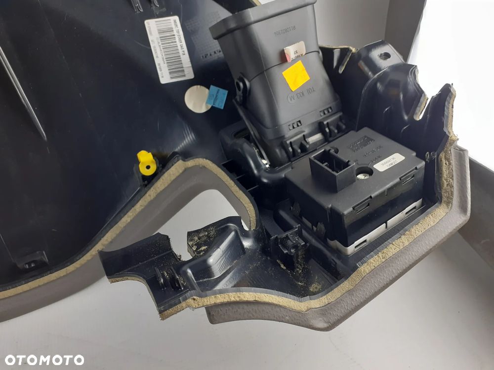 Volvo C30 S40 V50 konsola kokpit - 10