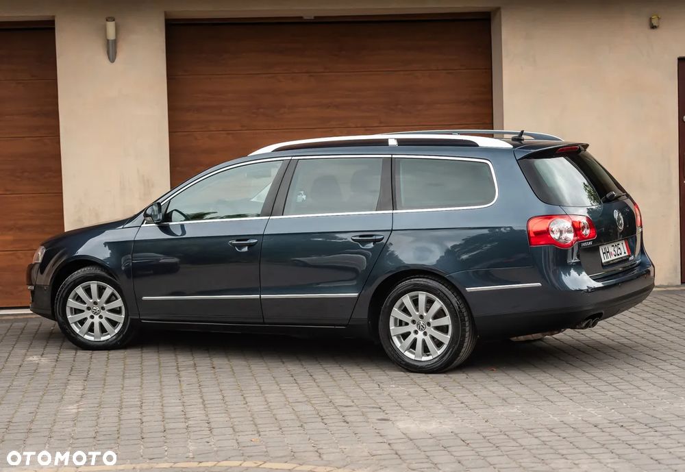 Volkswagen Passat 2.0 FSI Individual - 12
