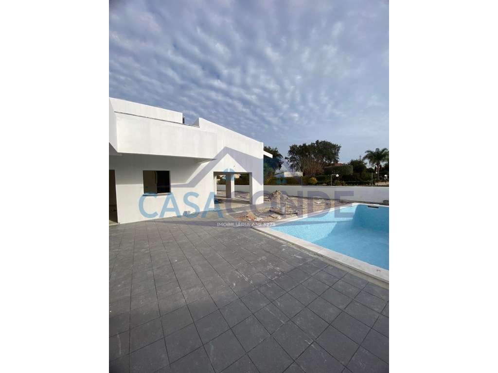 Moradia Isolada V5 Duplex C/Piscina - Grande imagem: 3/43