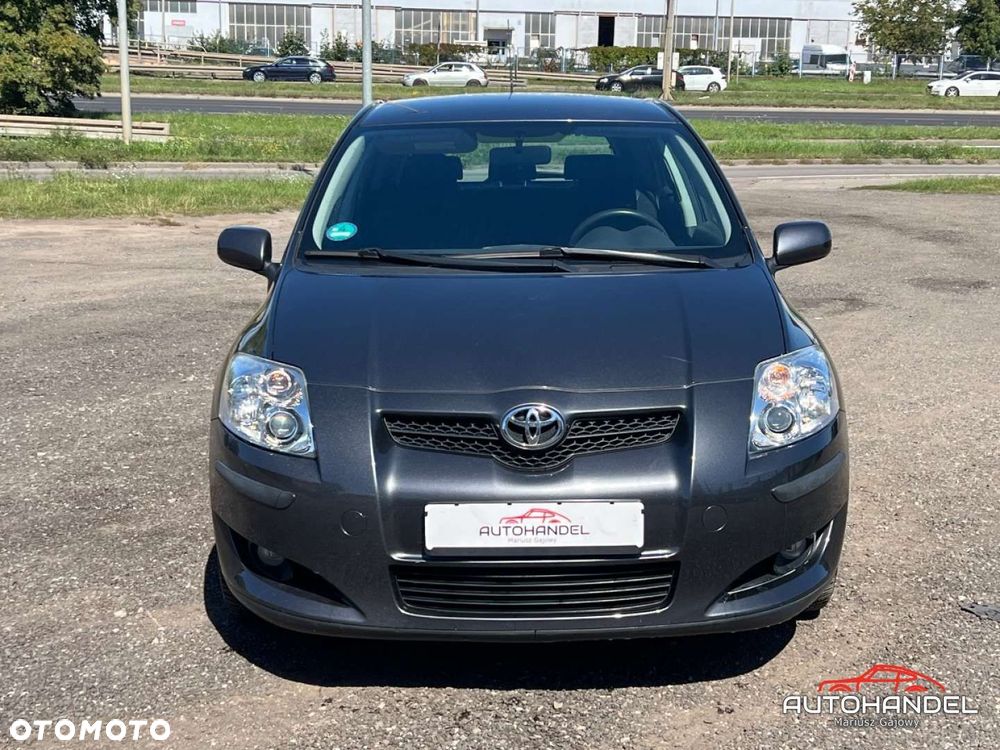 Toyota Auris - 2