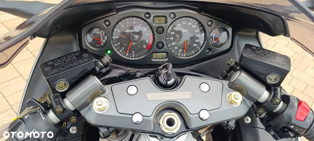 Suzuki Hayabusa - 14