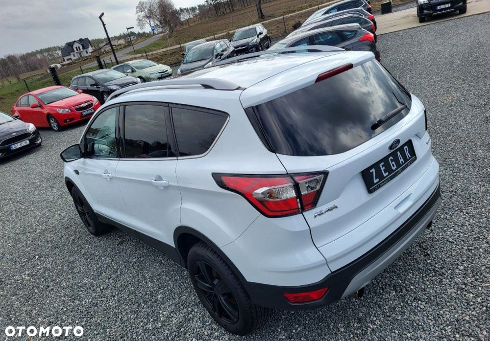 Ford Kuga - 33