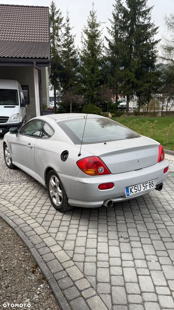 Hyundai Coupe - 4