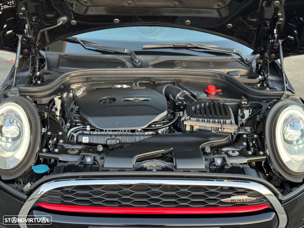 MINI Cabrio John Cooper Works - 11