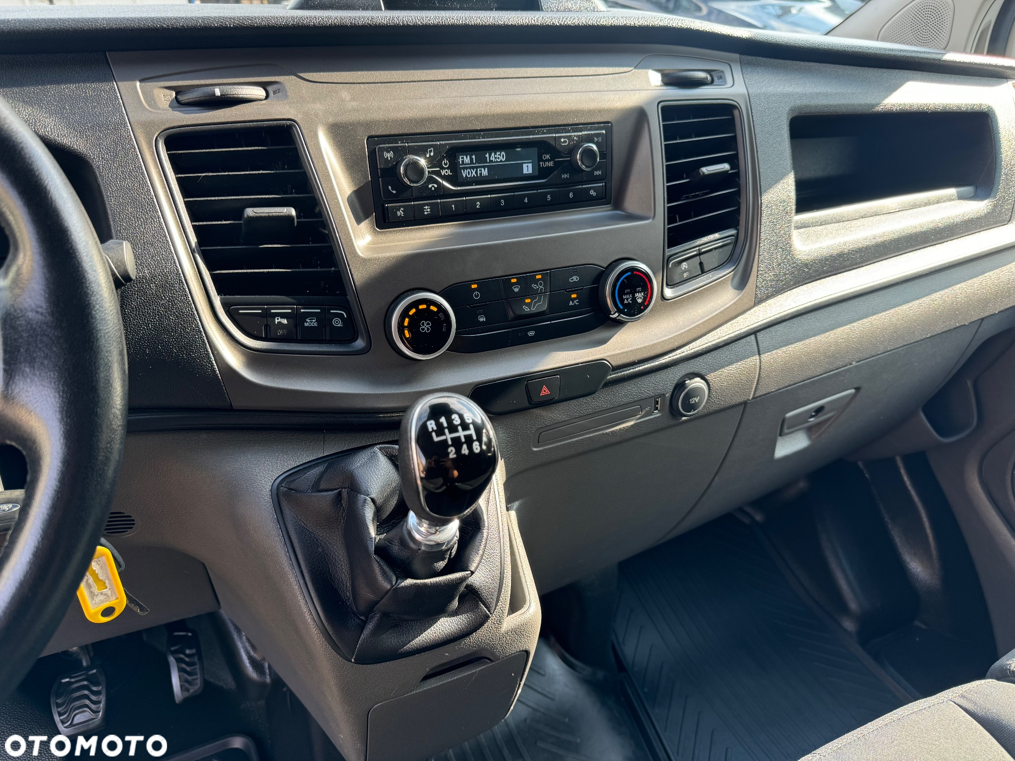 Ford Transit Custom - 23