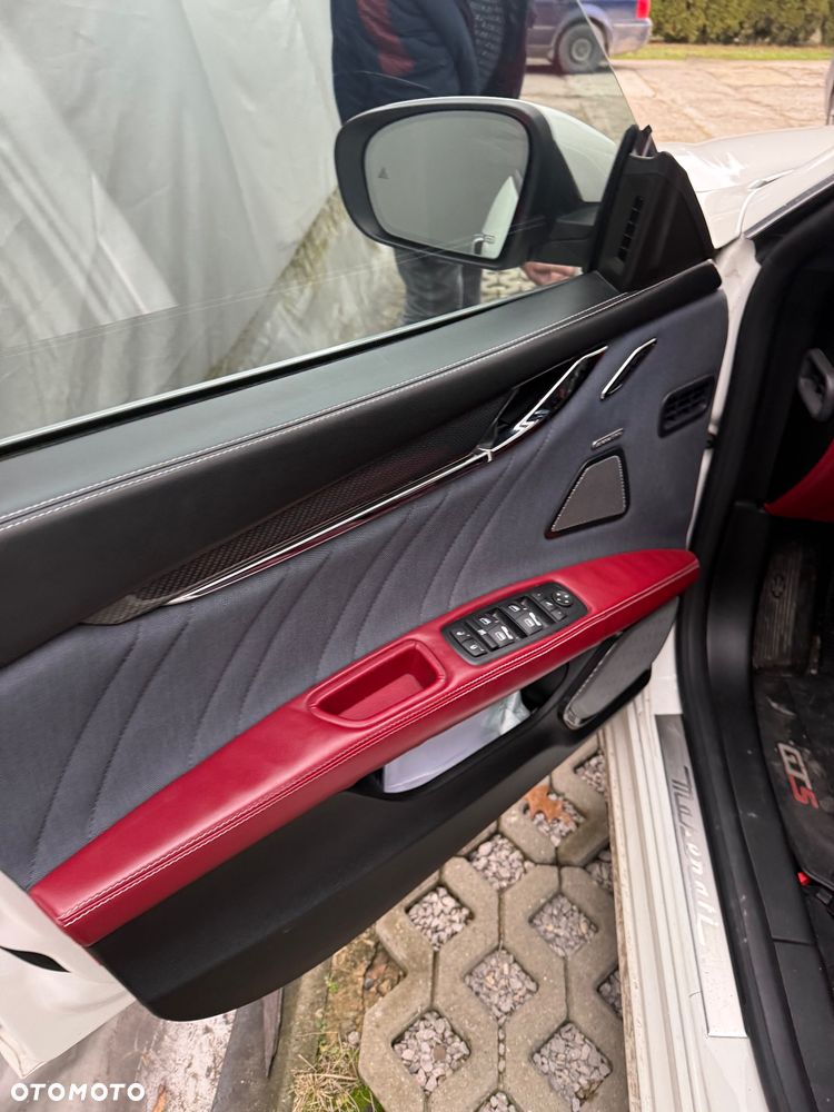 Maserati Quattroporte GranLusso GTS - 9