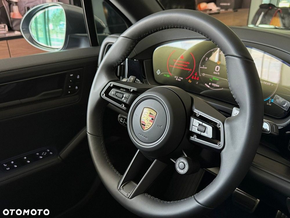 Porsche Cayenne - 29