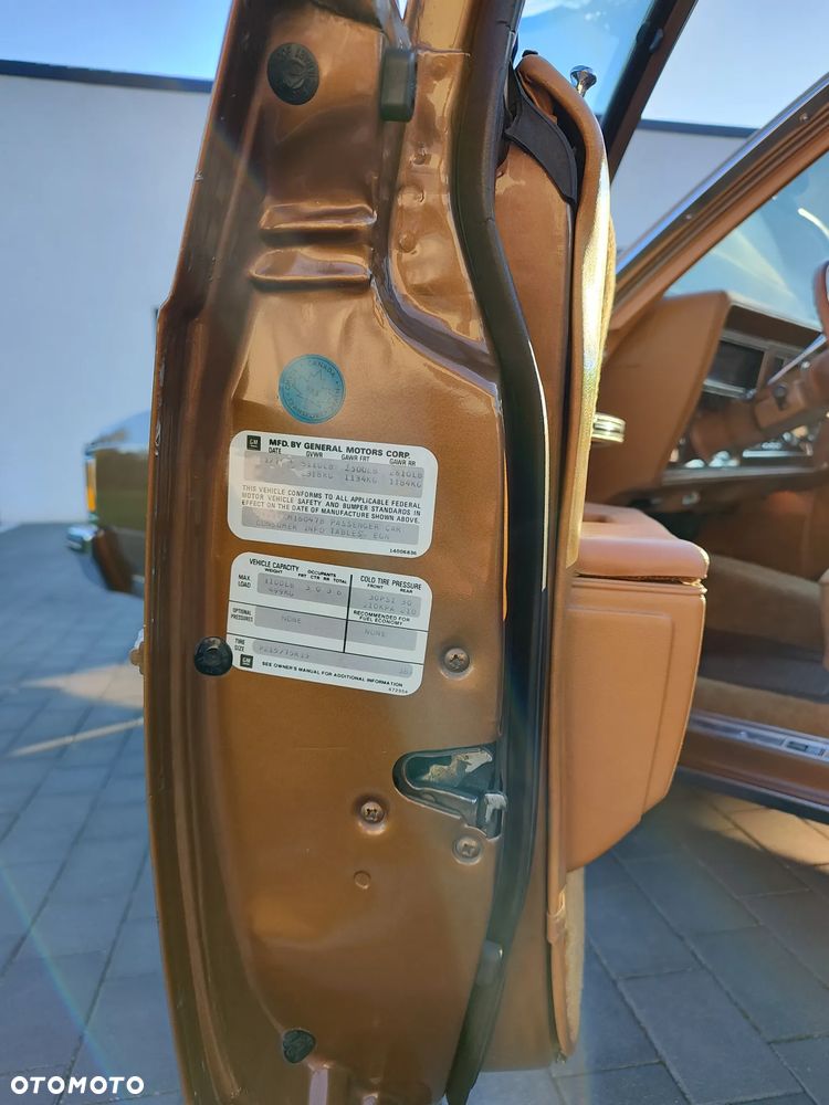 Oldsmobile Delta 88 - 25