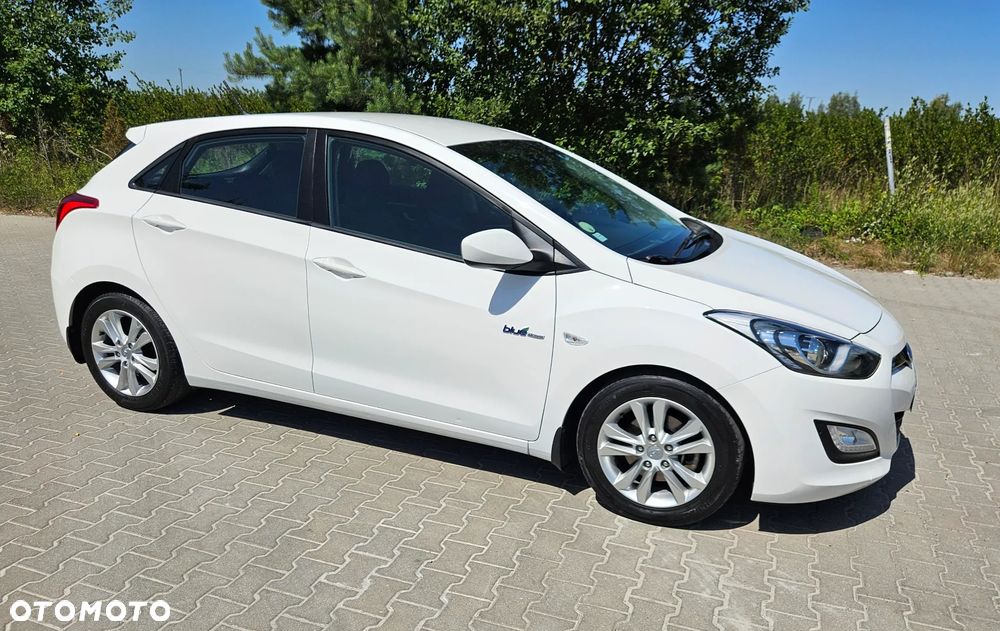 Hyundai i30 blue 1.6 CRDi Style - 1