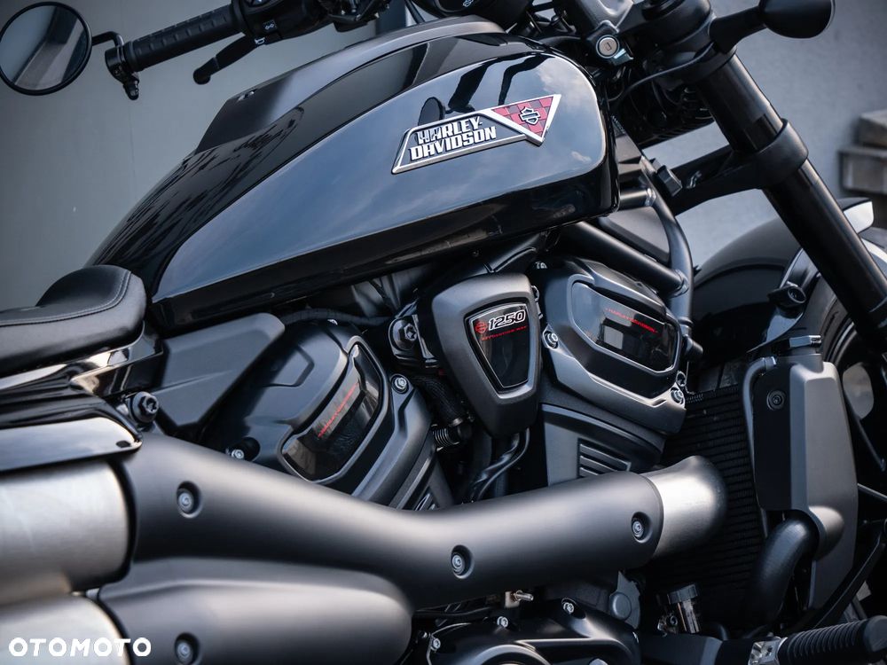 Harley-Davidson Sportster - 8