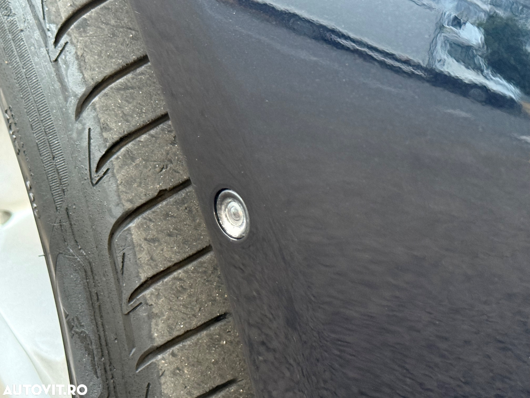 BMW Seria 5 520d xDrive - 24