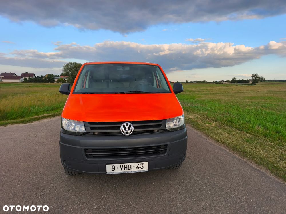 Volkswagen Transporter - 2