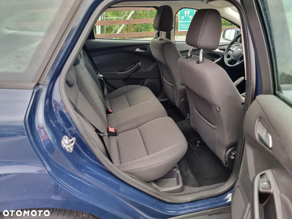 Ford Focus 1.6 TDCi DPF SYNC Edition - 10