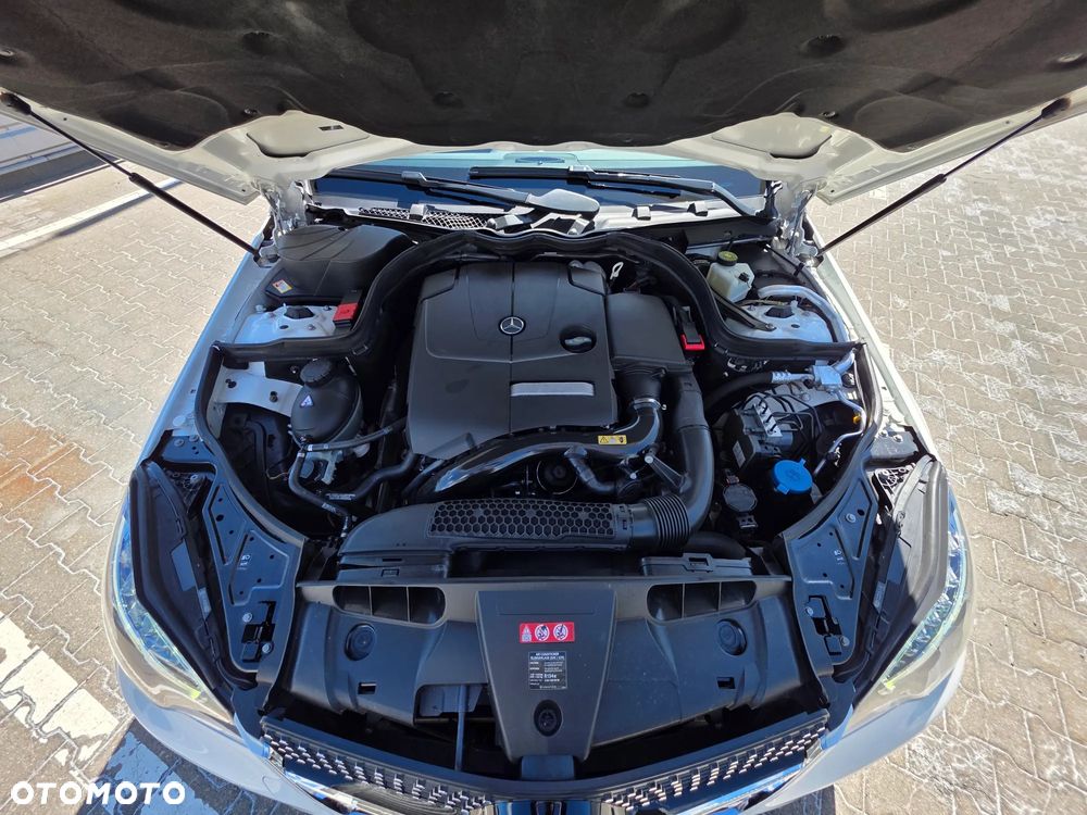 Mercedes-Benz Klasa E 250 7G-TRONIC - 34