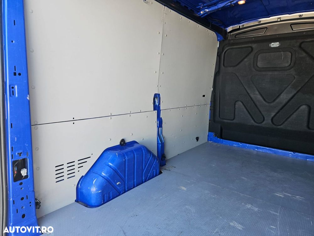 Ford New Transit L2H2 - 12