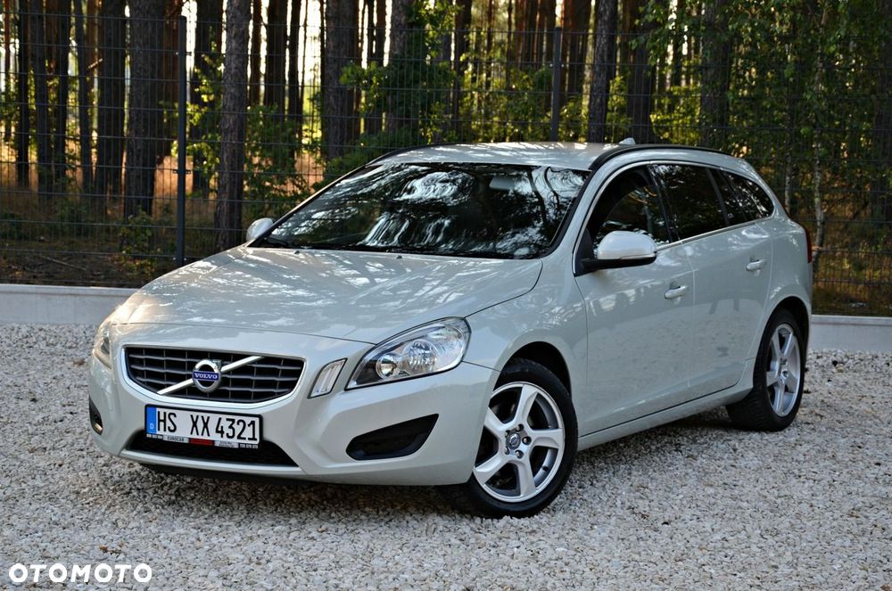 Volvo V60 D3 Summum - 2