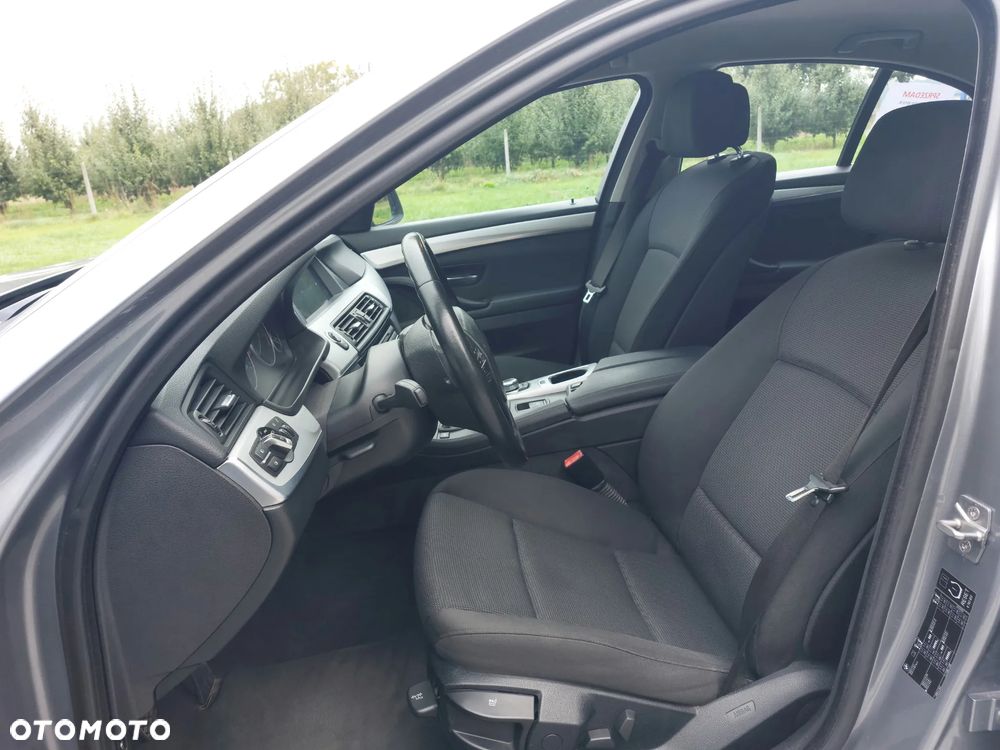 BMW Seria 5 520d - 6