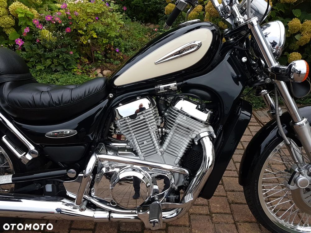 Suzuki Intruder - 3