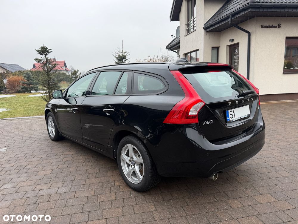 Volvo V60 D3 Summum - 4