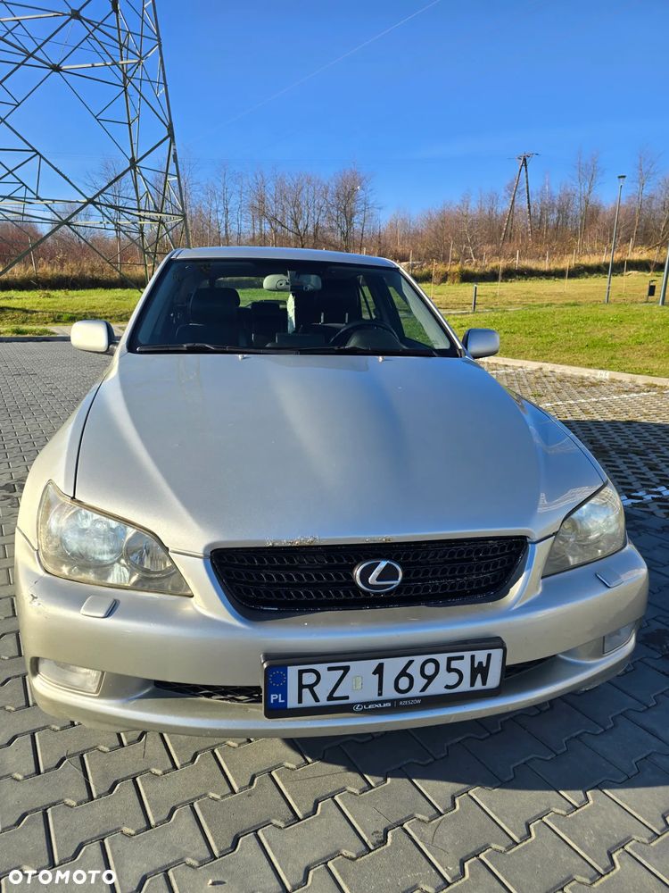 Lexus IS 300 Elegance - 16