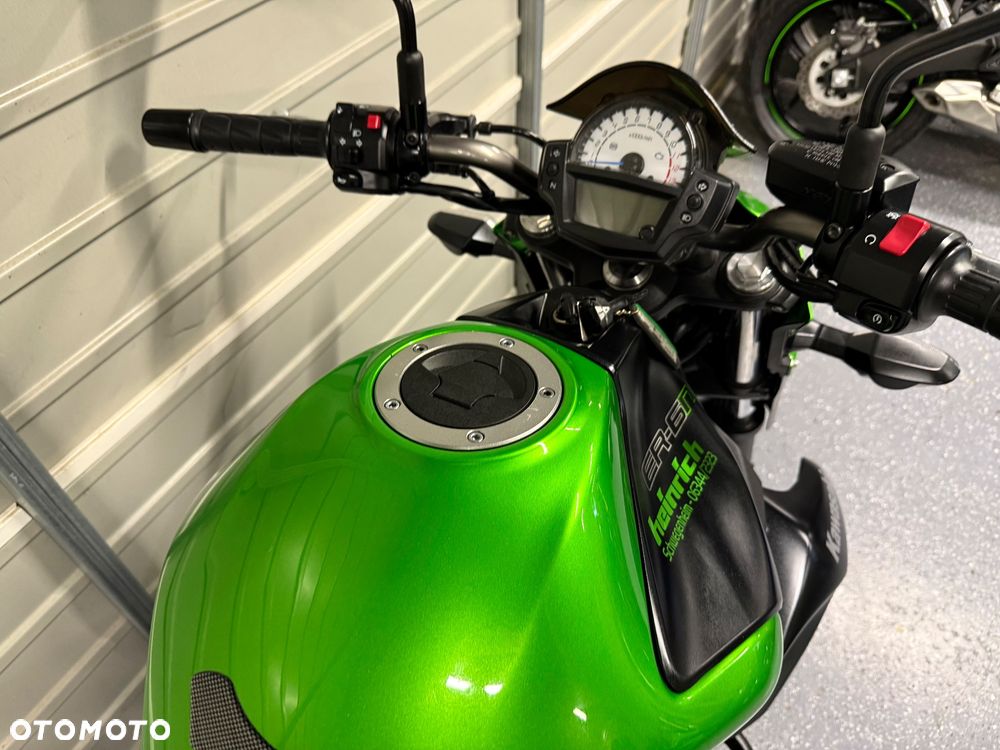 Kawasaki ER - 8