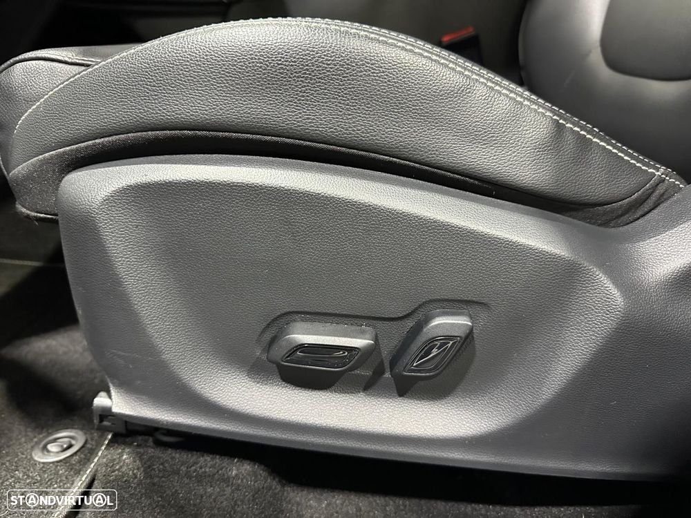 MG ZS EV Luxury - 45