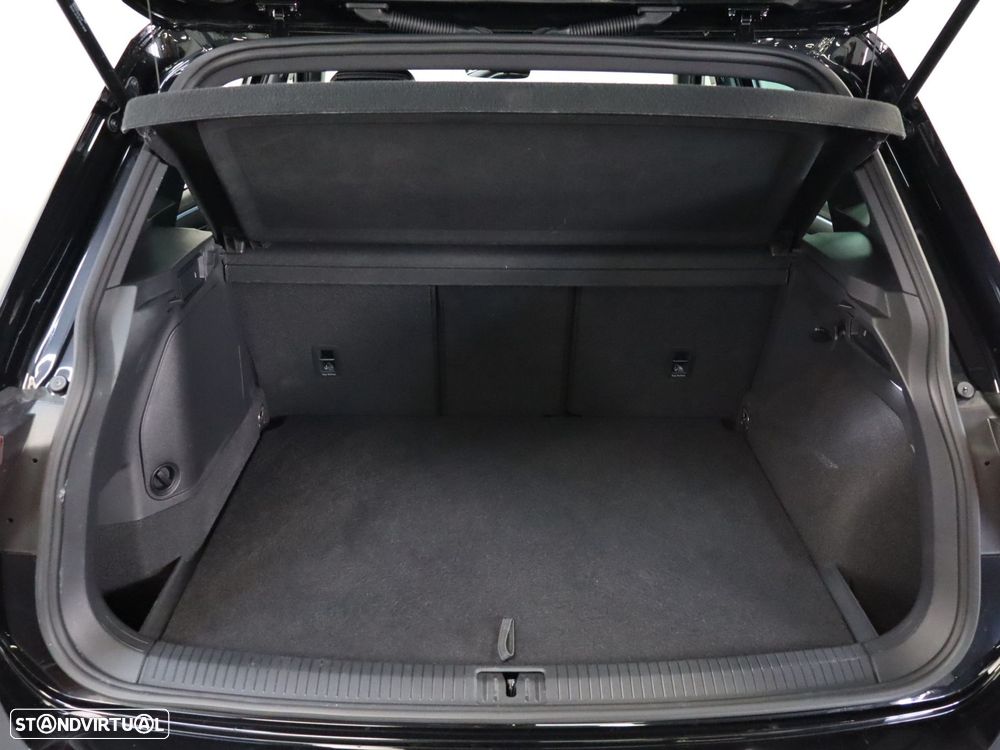 VW Tiguan 1.4 TSI eHybrid R-Line DSG - 26