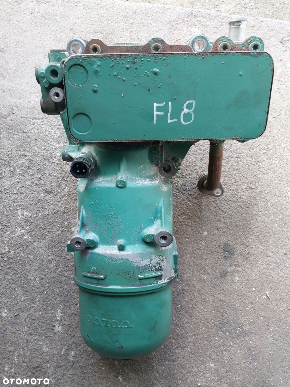 OBUDOWA FILTRA OLEJU VOLVO FL RENAULT GAMA D8K - 1