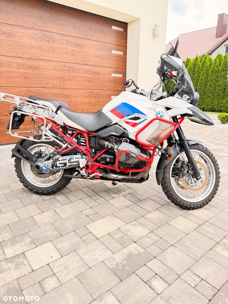 BMW R - 1