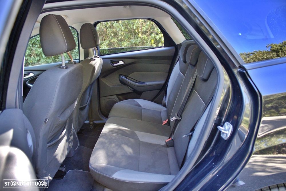 Ford Focus SW 1.6 TDCi Titanium - 16