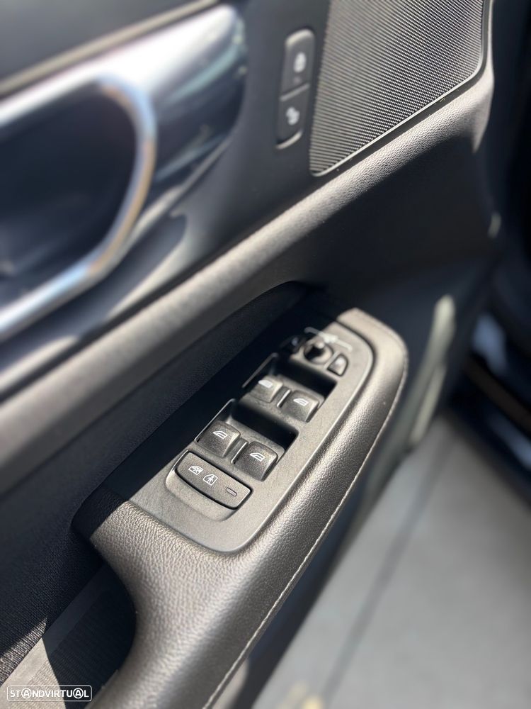 Volvo V60 2.0 D3 Geartronic - 23