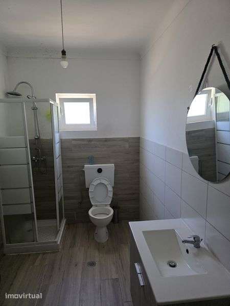 Apartamento T5 Remodelado Zona Industrial de Oliveira de Frades - Grande imagem: 4/9