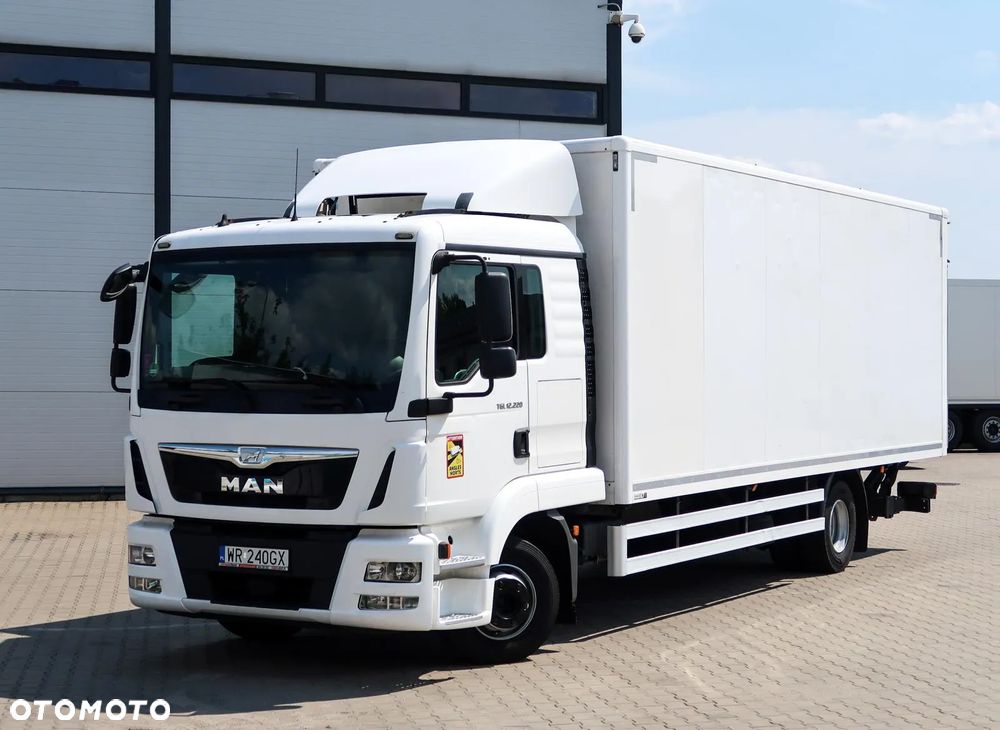 MAN TGL 12.220 Solówka 17EP - 2