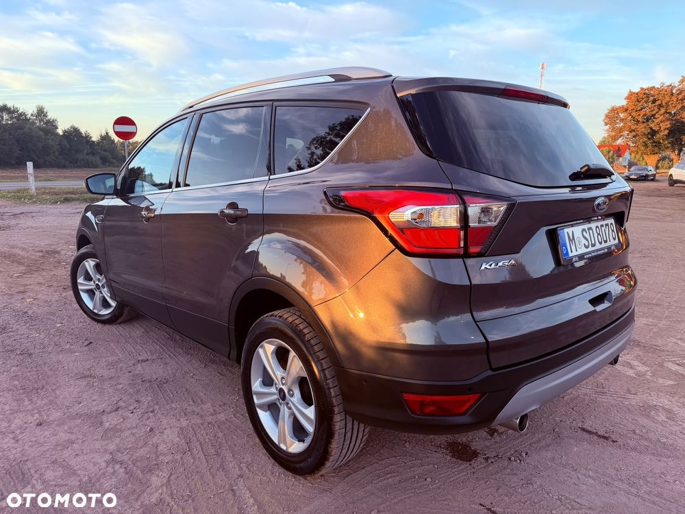 Ford Kuga - 37