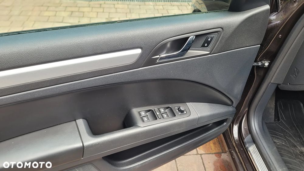 Skoda Superb 2.0 TDI Green tec DSG Elegance - 24