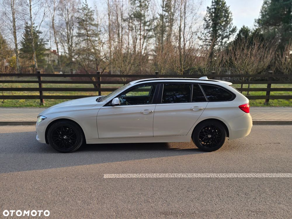 BMW Seria 3 320d Sport Line - 18