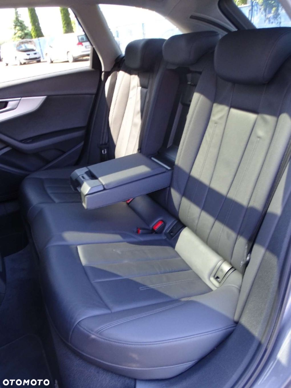 Audi A4 Allroad - 14