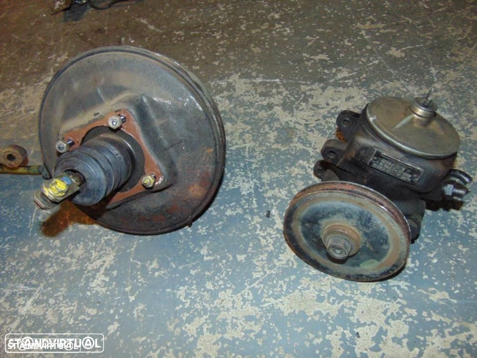 Mercedes W123 240D servo-freio - 1