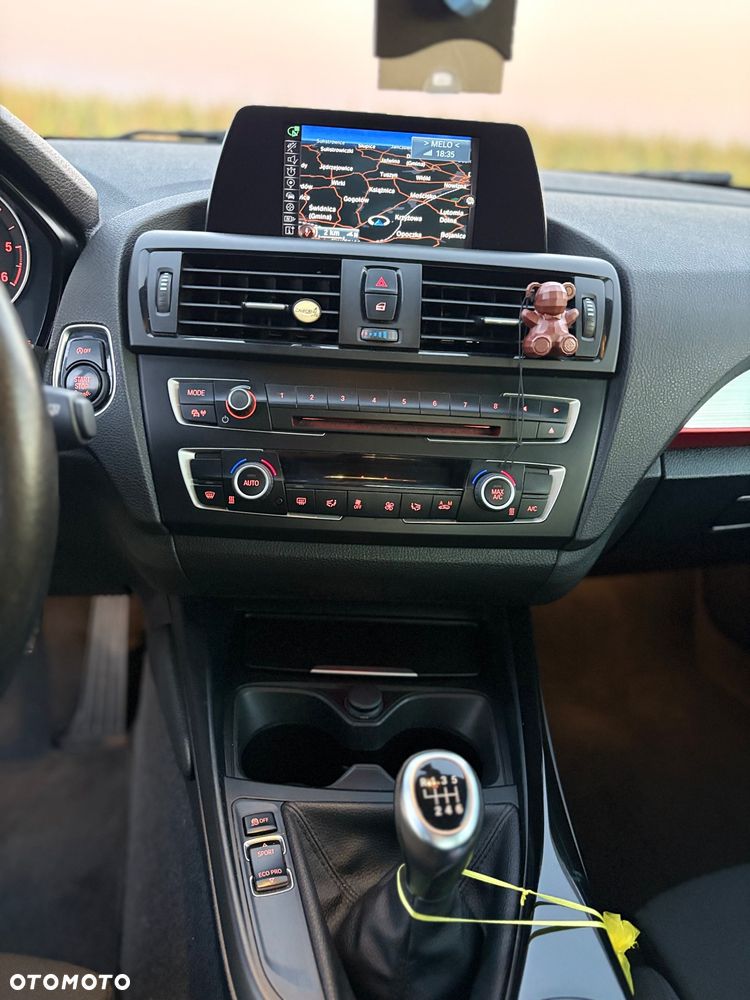 BMW Seria 2 218d Sport Line - 21