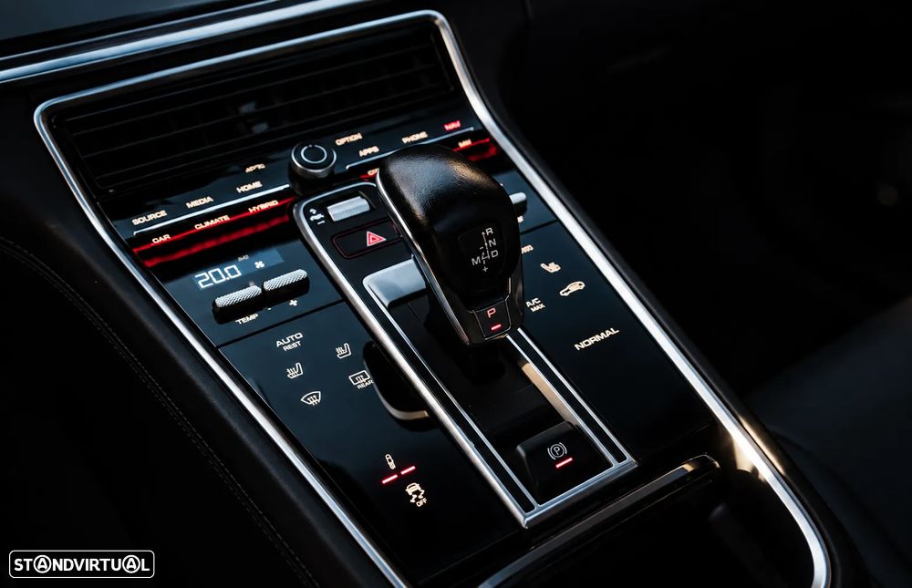 Porsche Panamera Sport Turismo - 10