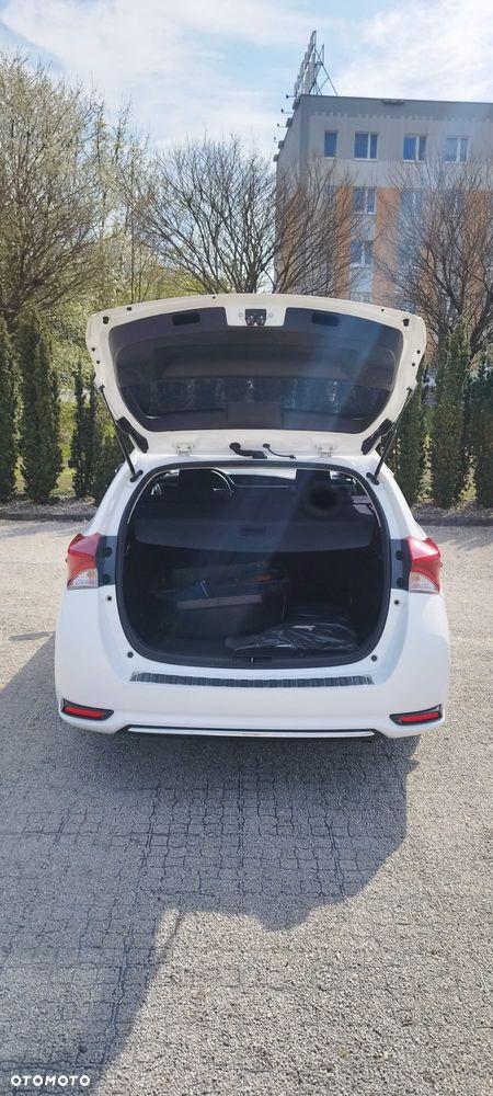 Toyota Auris - 16