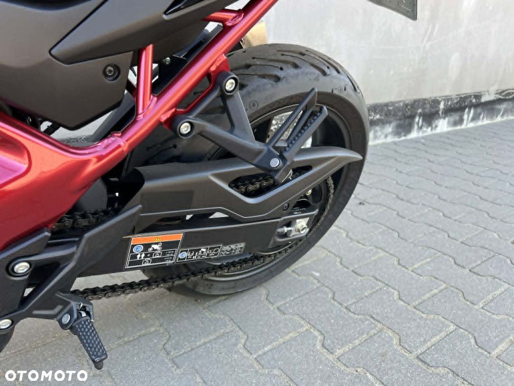 Honda CB - 11