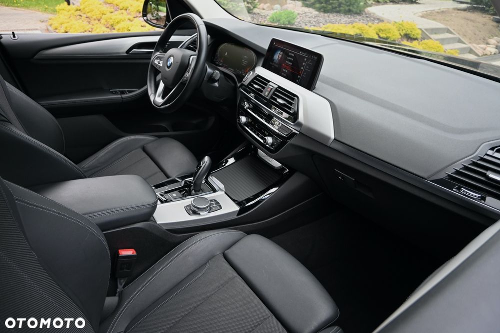 BMW X3 sDrive18d xLine sport - 20