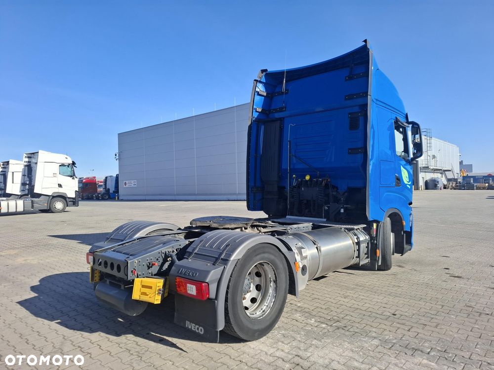 Isuzu S-Way 460 LNG - 6